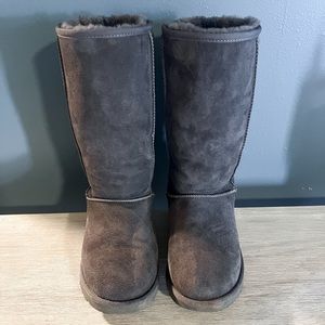 Grey Tall Uggs. Size 8. Only worn a few times. $80 OBO. Bought for $180.